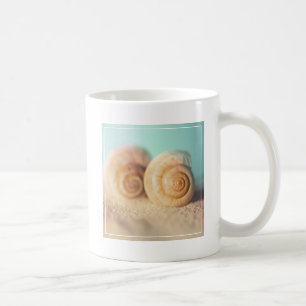 Nautilus-Muscheln auf Strand Kaffeetasse