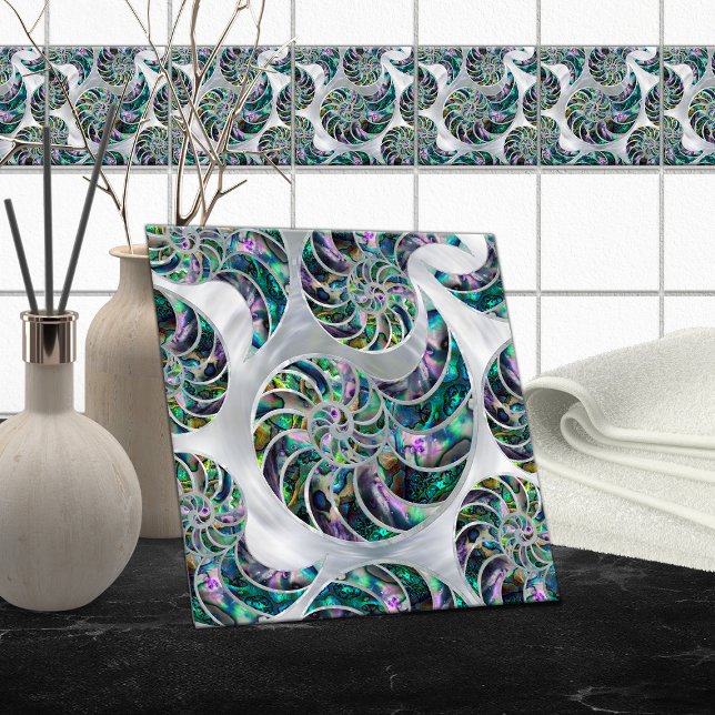 Nautilus Shell Abalone and Pearl Fliese (Von Creator hochgeladen)