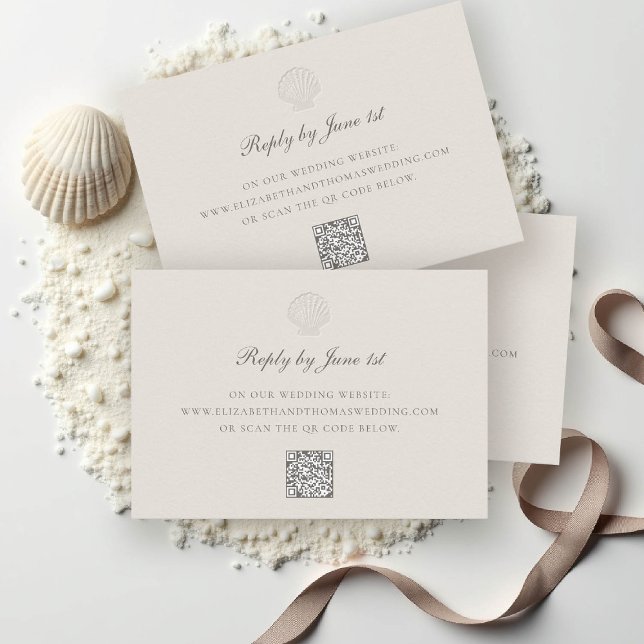 Nautische Muschel an der Küste QR Ecru-Reaktion au (nautical wedding rsvp reply coastal modern classic formal traditional shell ecru elegant)