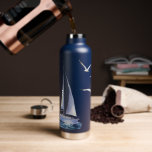 Nautische Yachtszene Trinkflasche<br><div class="desc">Wasserfarbe Schöne Szene, Wasserflasche. Features, Yacht und Möbel mit Template Textzeile für Namen oder kurze Phrase.</div>