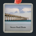 Navarre Beach Angelpfeifen Ornament<br><div class="desc">Ornament mit phantastischen lila Farben, die sich nach einem Regen am Navarra Beach Fishing Pier in Florida, Vereinigte Staaten, während die smaragdfarbenen des Ozeans reflektieren im Wasser. Dieser Anlegesteg ist der längste im Staat und erstreckt sich über 500 Meter. Suchen Sie weitere Drucke oder Produkte? Fühlen Sie sich frei, um...</div>