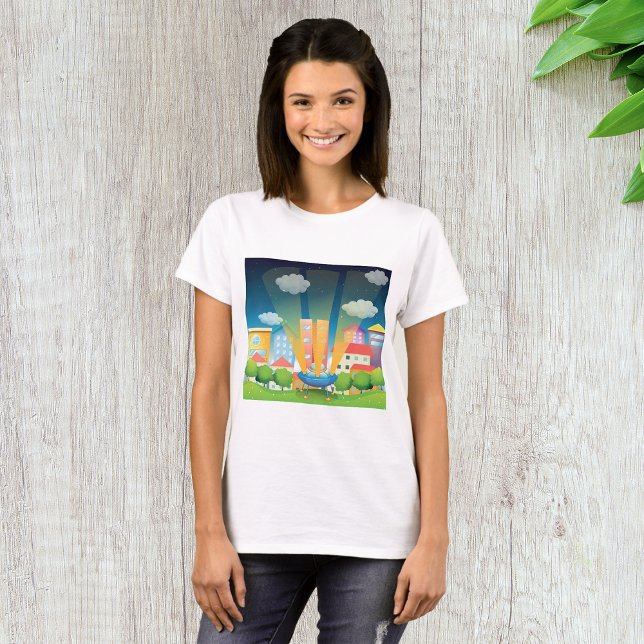 Navire Spatiale Dans La Ville T-shirt Femme (Créateur téléchargé)