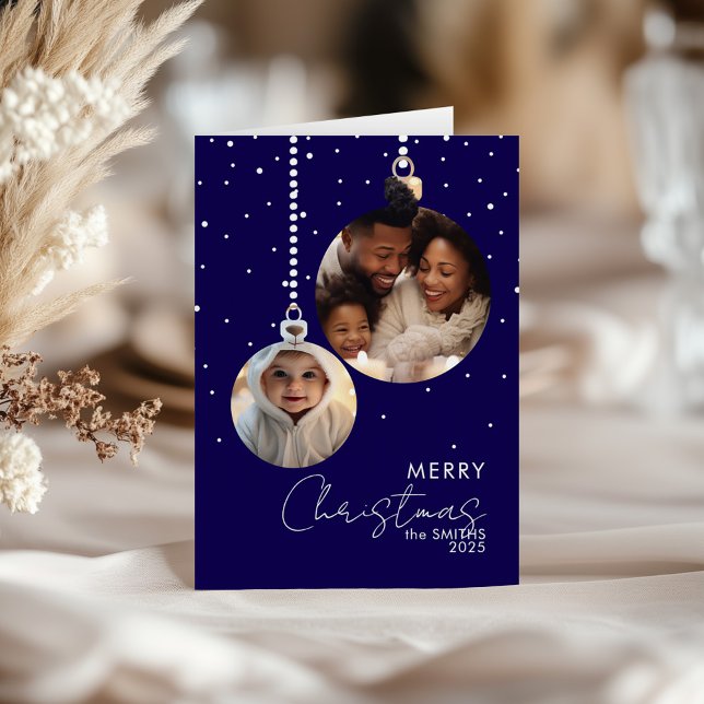 Navy Bauble Family Foto Weihnachtskarte mit Schnee Karte (Von Creator hochgeladen)