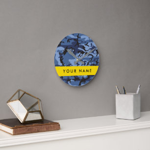 Navy Blau Tarnmuster Ihren Namen personalisieren Runde Wanduhr