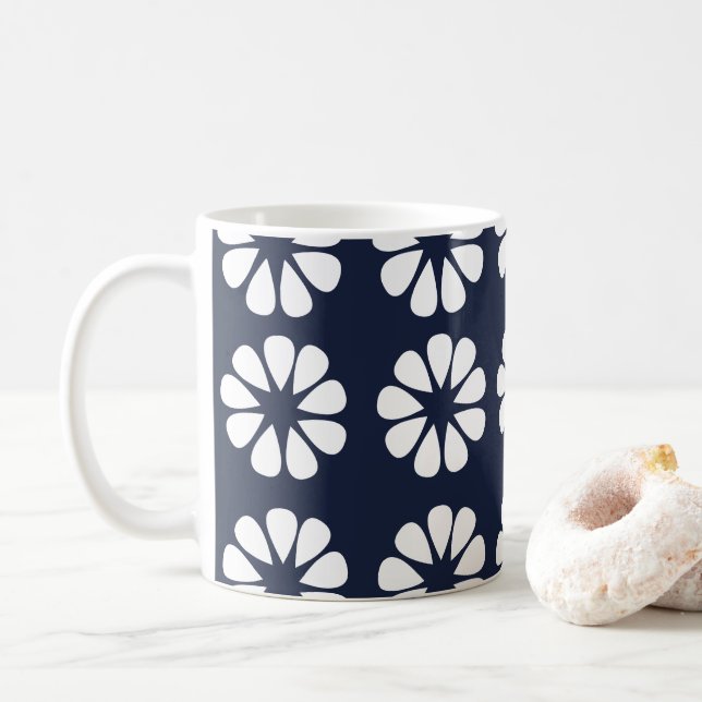 Navy Blau Weiße Blüten Kaffeetasse (Mit Donut)