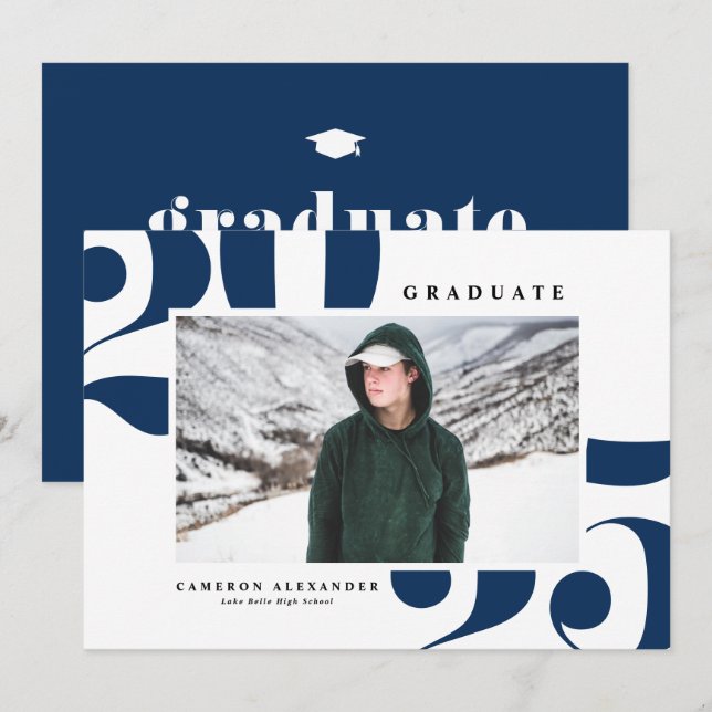 Navy Blue 2025 Fett Typografie Foto Abschluss Ankündigung (Vorne/Hinten)