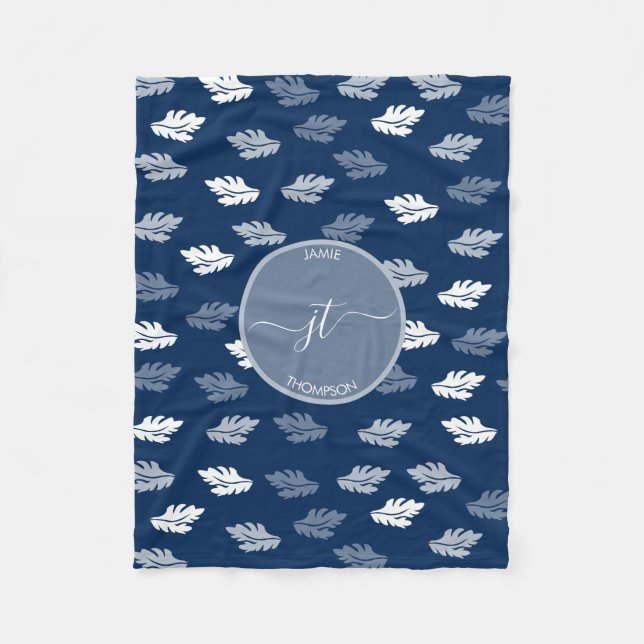Navy-Blue-Altes-Blatt-Muster-Monogramm  Fleecedecke (Vorderseite)