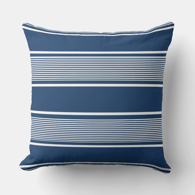Navy Blue and White Multi Stripe Kissen (Vorderseite)