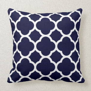 Navy Blue and White Quatrefoil Pattern Kissen