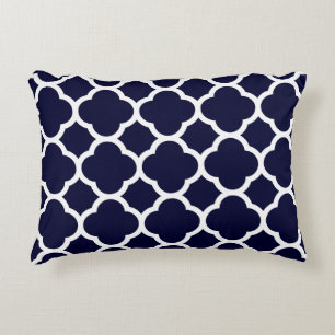 Navy Blue and White Quatrefoil Pattern Zierkissen