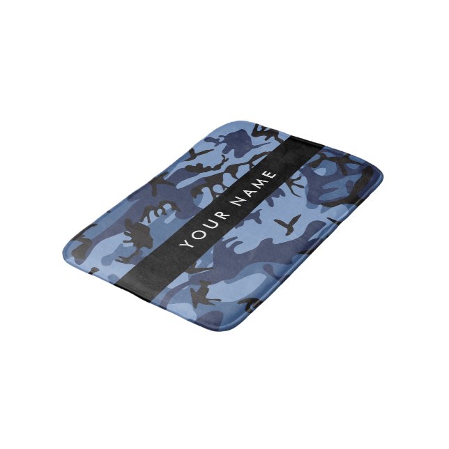 Navy Blue Camouflage Ihr Name Personalize Badematte (Schrägansicht)
