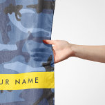 Navy Blue Camouflage Ihr Name Personalize Schal<br><div class="desc">Elegantes,  stilvolles und raffiniertes Tarnmuster in marineblau-blauer Farbe. Moderne und trendige Geschenke,  perfekt für den militärischen Liebhaber in Ihrem Leben. Personalisieren Sie diese durch Hinzufügen von Namen,  Spitznamen,  Monogramm oder Initialen.</div>