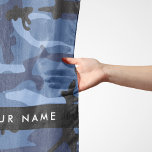 Navy Blue Camouflage Ihr Name Personalize Schal<br><div class="desc">Elegantes,  stilvolles und raffiniertes Tarnmuster in marineblau-blauer Farbe. Moderne und trendige Geschenke,  perfekt für den militärischen Liebhaber in Ihrem Leben. Personalisieren Sie diese durch Hinzufügen von Namen,  Spitznamen,  Monogramm oder Initialen.</div>