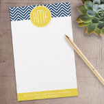 Navy Blue Chevrons mit Custom Yellow Monogram Briefpapier<br><div class="desc">Ein gewagtes geometrisches Design in frischen,  trendigen Farben. Wenn Sie die Monogramme anpassen müssen,  klicken Sie auf die Schaltfläche Anpassen und ändern Sie sie.</div>