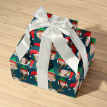 Navy Blue Christmas Crew Sechs Foto Custom Geschenkpapier Set<br><div class="desc">**Scroll runter zum Foto Wie man!** Dieses Set aus drei Geschenkblättern wird Ihre Freunde und Familie begeistern, wenn Sie es mit den Fotos Ihrer Kinder, Eltern, Freunde und sogar Haustiere personalisieren, und die ganze verrückte Figur in den albernen Urlaub Weihnachtsmänner und Elfen Hüte. Es gibt sogar ein Paar Rentierspender für...</div>