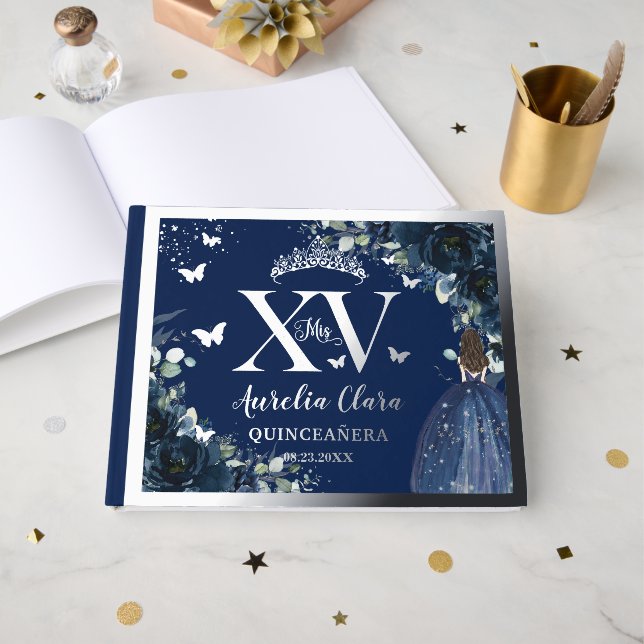 Navy Blue Floral Quinceañera Quince 15 Silver Gästebuch (Vorderseite offen)