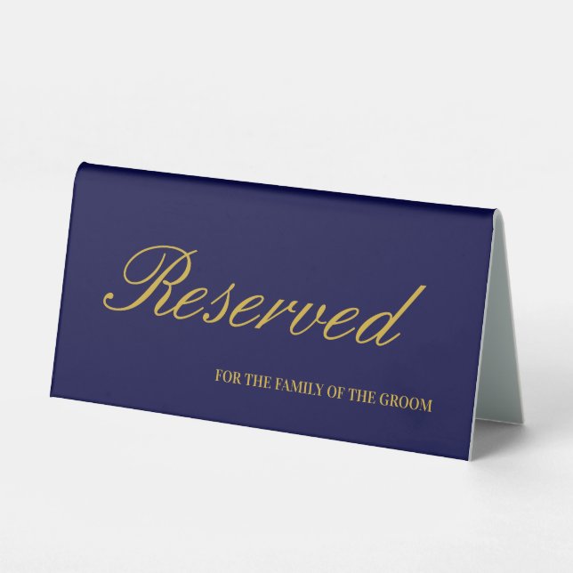 Navy Blue & Gold Elegante Script Wedding reservier Tischaufsteller (Vorderseite)