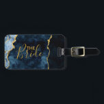 Navy Blue & Gold Foil Agate Marmorroute The Bride Gepäckanhänger<br><div class="desc">Navy Blue & Gold Foil Aquarell Marmor Agate Gilded Geode Design,  mit modernen und Script-Schriftart. Trendy und Chic Hochzeit der Bride Gepäck Tag! ~ Karo mein Shop zu sehen,  die gesamte Hochzeitssuite für dieses Design!</div>