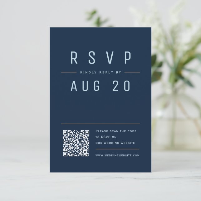 Navy Blue Modern Chic Simple Typografy QR-Code RSVP Karte (Stehend Vorderseite)