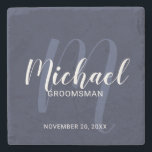 Navy Blue Modern Script Personalisierte Trauzeuge Steinuntersetzer<br><div class="desc">Fügen Sie Ihrer Hochzeit eine persönliche Touch mit personalisierten Trauzeuge Stein Untersetzer. Dieser Untersetzer zeichnet sich durch den Namen personalisierter Trauzeuge im modernen, weißen Skript-Schriftart-Stil und Monogramm in hellblau modernen Drehbuch-Schriftart-Stil als Hintergrund mit Titel und Hochzeitdatum in weißen modernen Sans Serif Schriftart Stil auf marineblau Hintergrund. Auch perfekt für Trauzeuge,...</div>