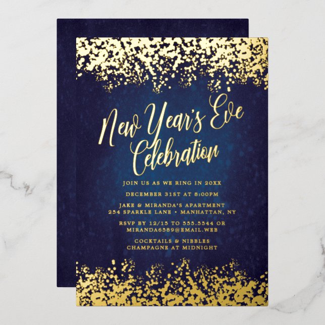 Navy Blue New Year's Eve Party Gold Confetti Folieneinladung (Vorderseite/Rückseite)