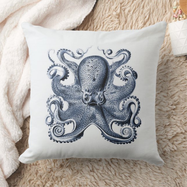 Navy Blue Octopus Illustration von Ernst Haeckel Kissen (Decke)