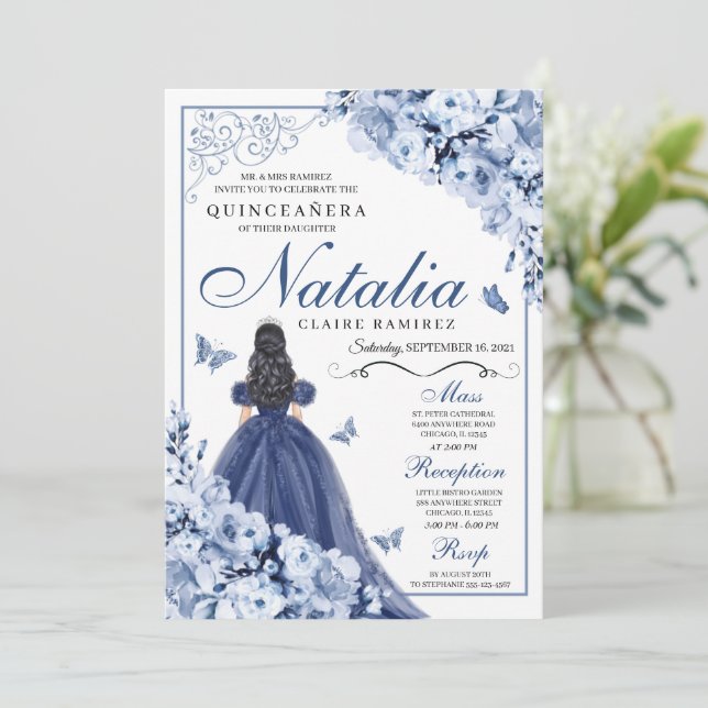 Navy Blue Princess & Butterflies Tiara Quinceañera Einladung (Stehend Vorderseite)