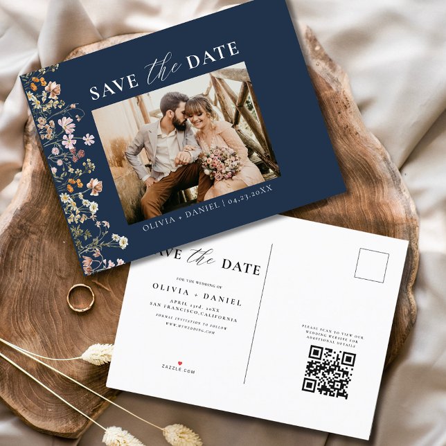 Navy Blue QR Code Wildblume Floral Wedding Ankündigungspostkarte (Von Creator hochgeladen)