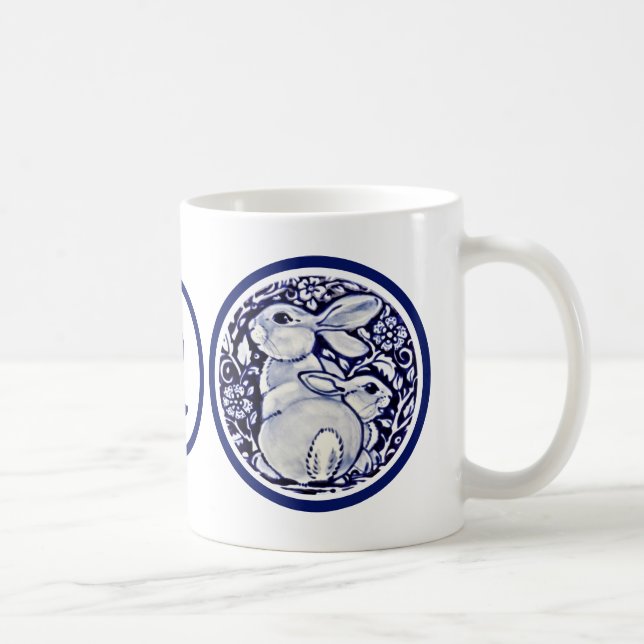 Navy Blue Rabbit Baby Bunny Floral Monogram Kaffeetasse (Rechts)