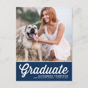 Navy Blue Retro Bold Typografy Foto Abschluss Ankündigungspostkarte