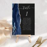 Navy Blue Silver Agate Dark Wedding Tischnummer<br><div class="desc">Der links Rand dieser eleganten modernen Hochzeitskarte weist eine marineblau-Aquarellgrenze auf,  die mit Imitaten aus silberfarbenem Glitzer bestickt ist. Das Wort "Tabelle" erscheint in silbergrauer Schrift auf schwarzem Hintergrund. Fügen Sie die Namen Ihrer Gäste hinzu,  die jeder Tabelle zugeordnet sind.</div>