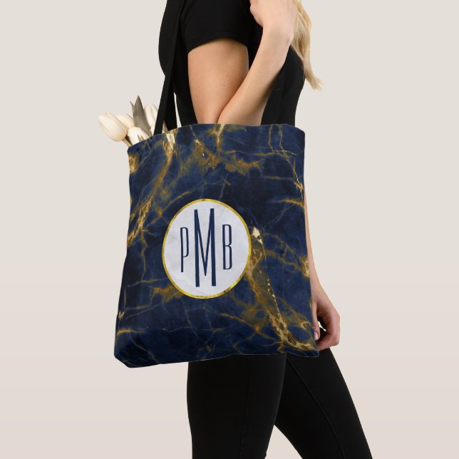 Navy Blue und Gold Marmor Moderne, stilvolle Monog Tasche (Von Nahem)