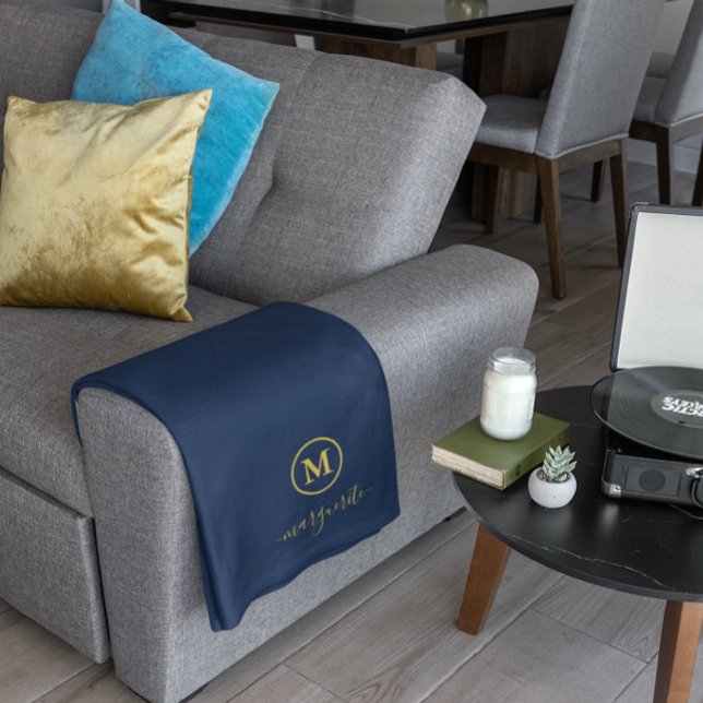 Navy Blue und Gold Monogram Fleecedecke (Von Creator hochgeladen)