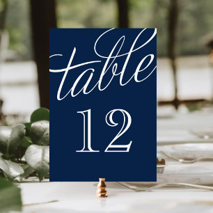 Navy Blue und White Elegante Script-Tischnummern Tischnummer