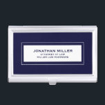 Navy Blue Visitenkarten Dose<br><div class="desc">Präsentieren Sie Ihr berufliches Image mit unserem Navy Blue Business Card Case, der ausschließlich für Anwälte und Anwaltskanzleien konzipiert ist. Dieser elegante und raffinierte Fall verfügt über ein weißes Fenster, das in der Marine gerahmt ist und Ihren Namen "Anwalt auf dem Rechtsweg" und Ihre Anwaltskanzlei zeigt. Der solide marineblaue Hintergrund...</div>
