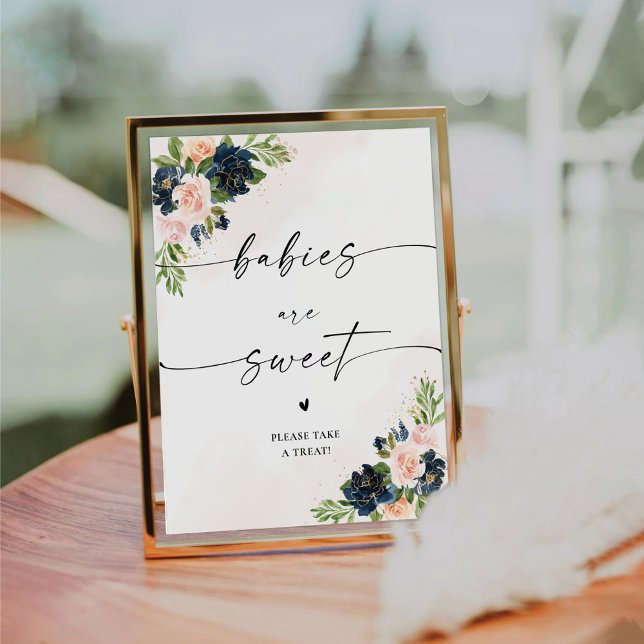 Navy & Blush Pink Blumenjungen sind süße Zeichen Sockelschild (Von Creator hochgeladen)