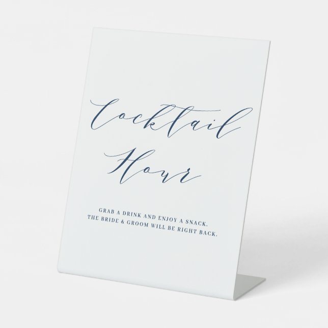 Navy Minimalistisches Skript Hochzeitscocktail Stu Sockelschild (Vorderseite)