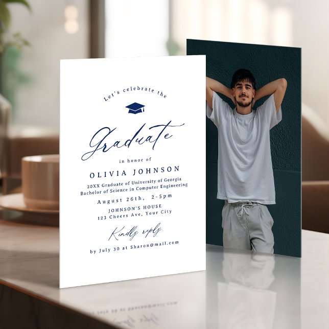 Navy Modern Calligraphy Simple Photo Graduation Einladung (Navy Modern Calligraphy Simple Photo Graduation Invitation)