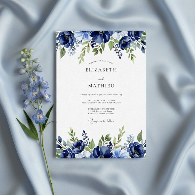 Navy Painterly Blossom Wedding Einladung (Von Creator hochgeladen)