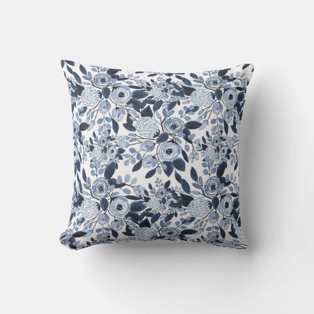 Navy Pastel Blue Watercolor Blumenmuster Kissen (Vorderseite)