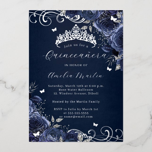 Navy Rose Floral Silver Swirl Quinceanera Folieneinladung (Vorderseite)