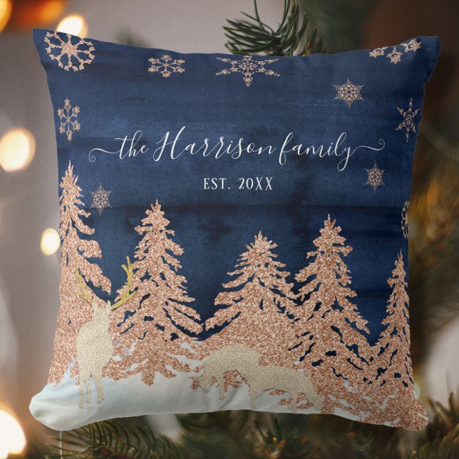 Navy Rose Gold Glitzer Winterwald Familienname Kissen (Von Creator hochgeladen)