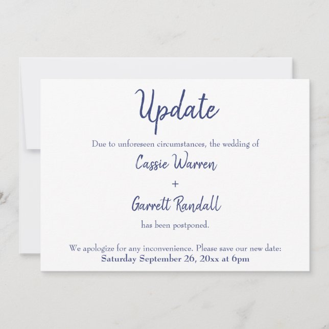 Navy White "Update" Zurückgestellte Hochzeitkarte Einladung (Vorderseite)