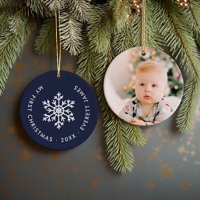 Navy Winter Snowflake First Christmas Keepake Keramik Ornament (Von Creator hochgeladen)