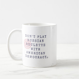 Ne jouez pas la tasse de café de roulette russe