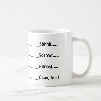 Ne parlez pas pourtant tasse de café