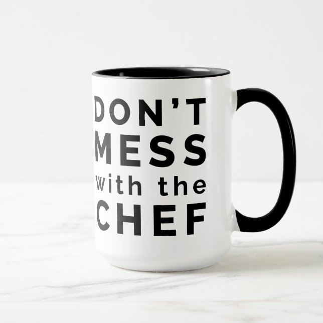 Ne vous mêlez pas de la tasse de café du chef (Droite)