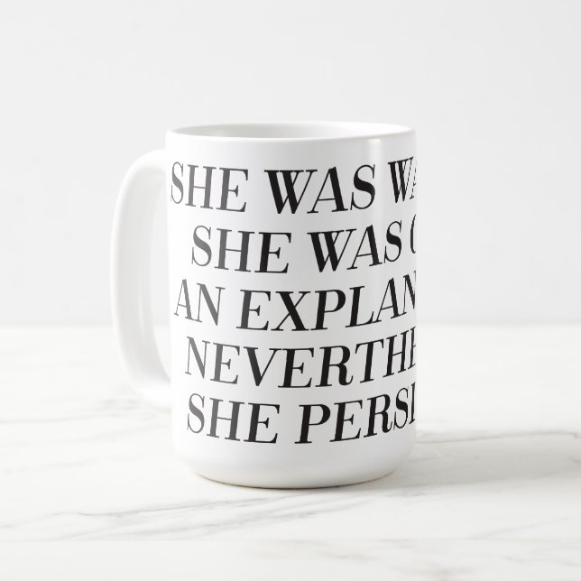 Néanmoins elle a persisté tasse (Devant gauche)