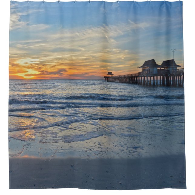 Neapel-Strand, Florida, Pier am Sonnenuntergang Duschvorhang (Vorderseite)