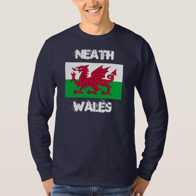 Neath, Wales mit walisischer Flagge T-Shirt (Vorderseite)